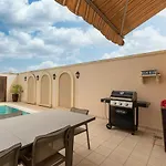 Lux With Amazing Bbq, Pool Area & Wifi By 360 Estates شقة