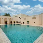 Lux With Amazing Bbq, Pool Area & Wifi By 360 Estates
