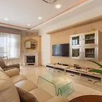 شقة Lux With Amazing Bbq, Pool Area & Wifi By 360 Estates Is-Swieqi