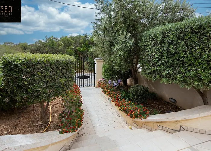 Lux With Amazing Bbq, Pool Area & Wifi By 360 Estates Is-Swieqi