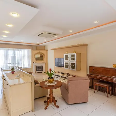 Apartment Lux With Amazing Bbq, Pool Area & Wifi By 360 Estates *