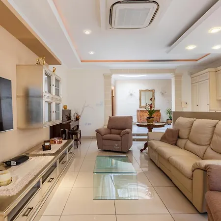 Apartment Lux With Amazing Bbq, Pool Area & Wifi By 360 Estates *