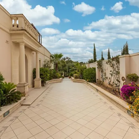 Apartment Lux With Amazing Bbq, Pool Area & Wifi By 360 Estates