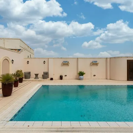 Lux With Amazing Bbq, Pool Area & Wifi By 360 Estates