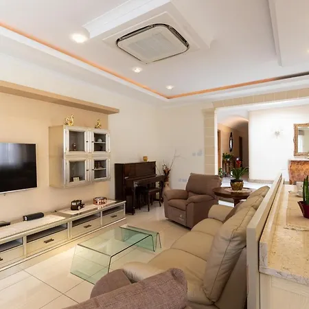 Lux With Amazing Bbq, Pool Area & Wifi By 360 Estates Is-Swieqi